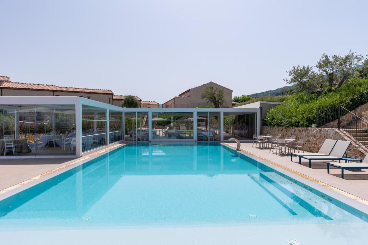 Borgo D'Orlando - Small Country Hotel Mirto  Kültér fotó