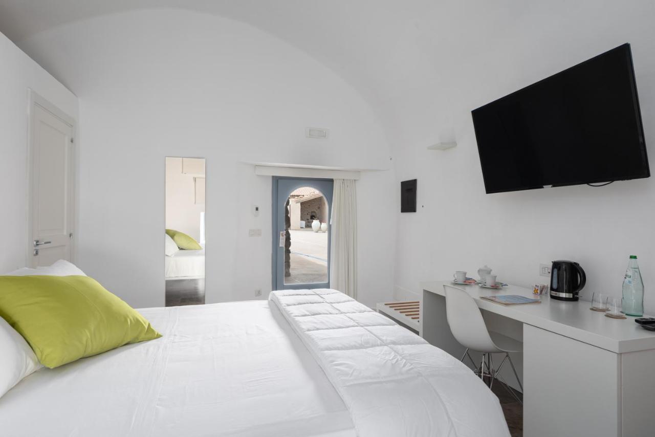 Borgo D'Orlando - Small Country Hotel Mirto  Kültér fotó