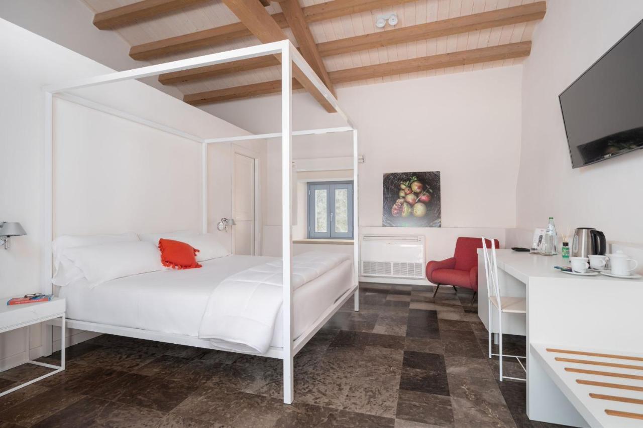 Borgo D'Orlando - Small Country Hotel Mirto  Kültér fotó
