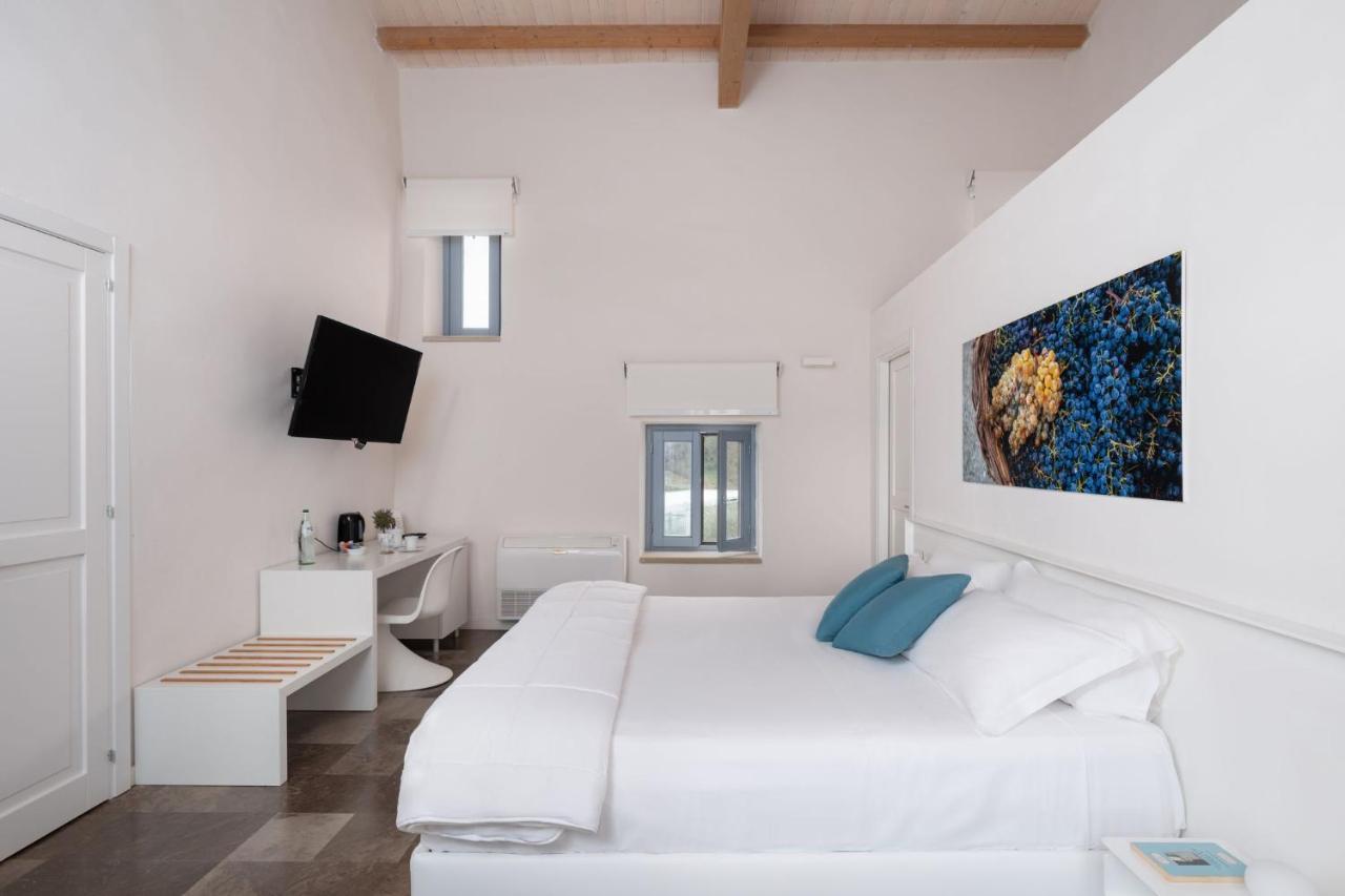 Borgo D'Orlando - Small Country Hotel Mirto  Kültér fotó