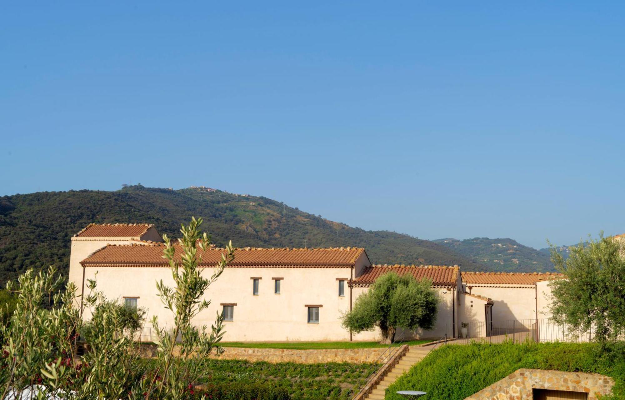 Borgo D'Orlando - Small Country Hotel Mirto  Kültér fotó