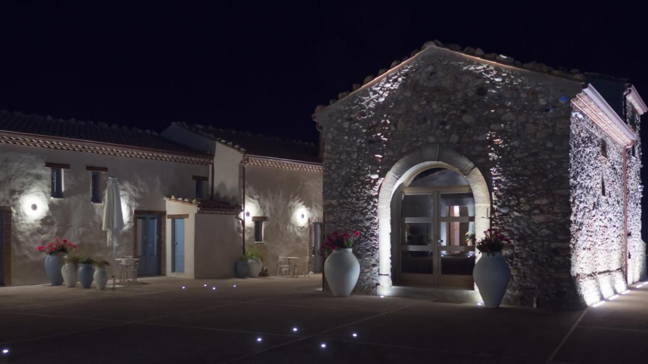 Borgo D'Orlando - Small Country Hotel Mirto  Kültér fotó